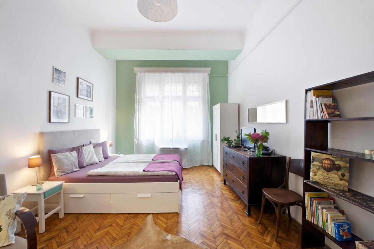 Green Door Family Apartment Budapest Ngoại thất bức ảnh