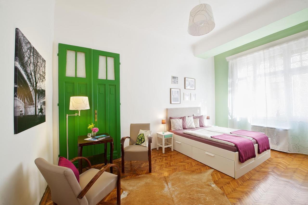 Green Door Family Apartment Budapest Ngoại thất bức ảnh