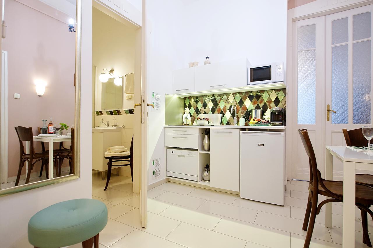 Green Door Family Apartment Budapest Ngoại thất bức ảnh